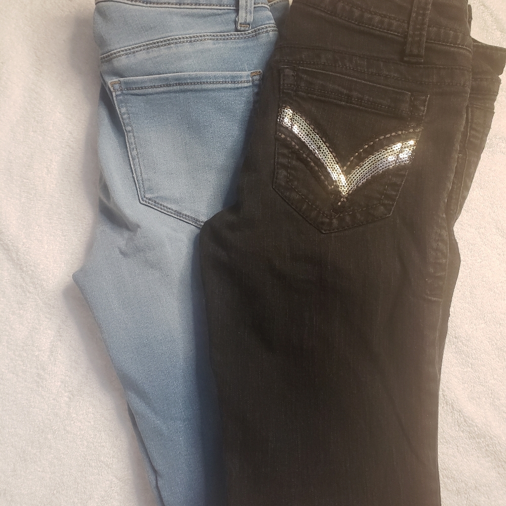 skinny jeans clean and good condition.